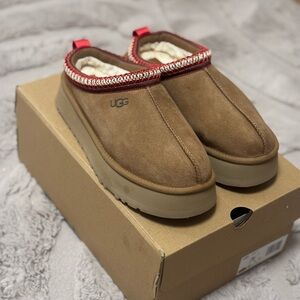 UGG Platform Tan Tazz Slip-On Shoes with Red Accents